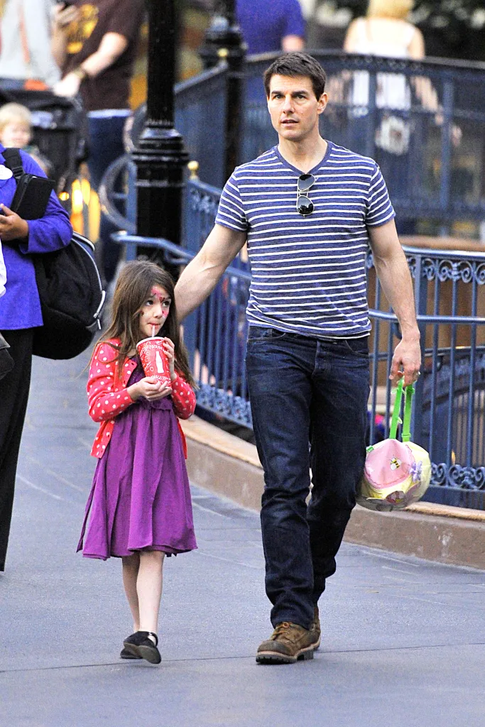 Tom Cruise and Suri Cruise
